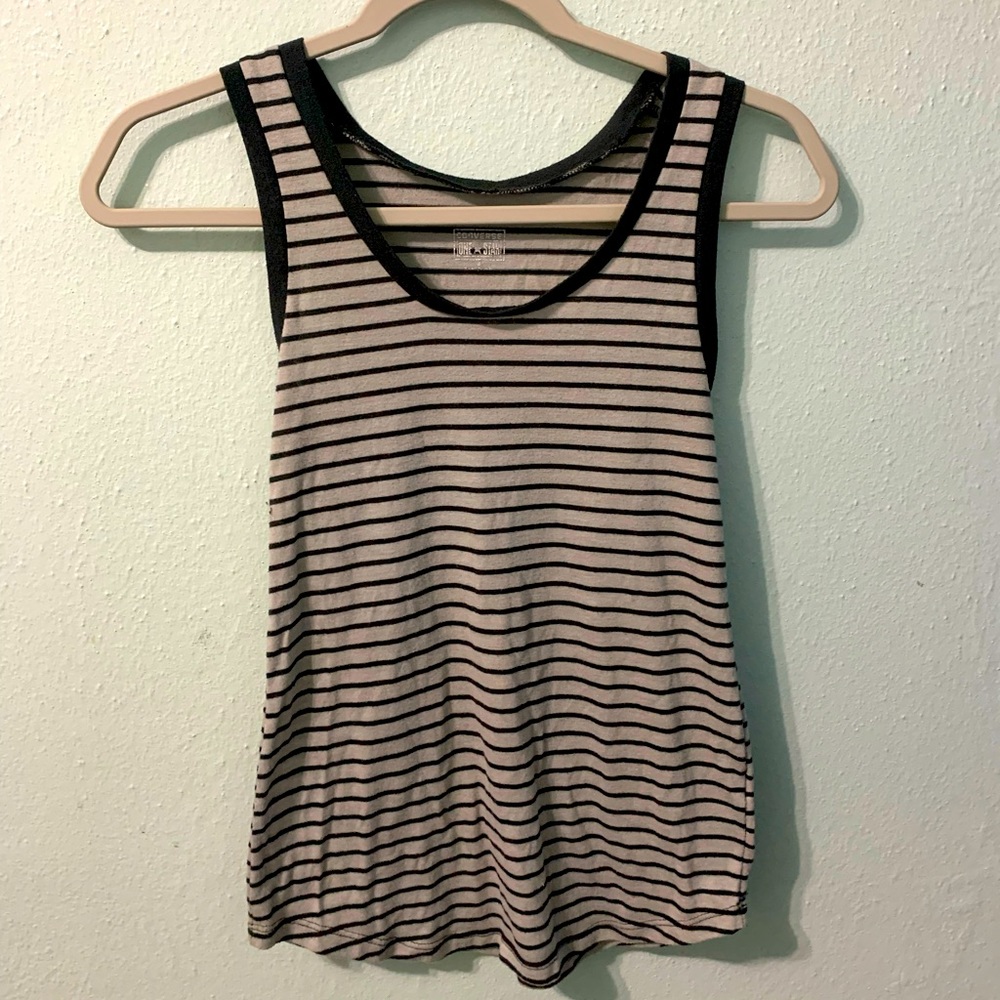 Comfy casual Converse One Star tank